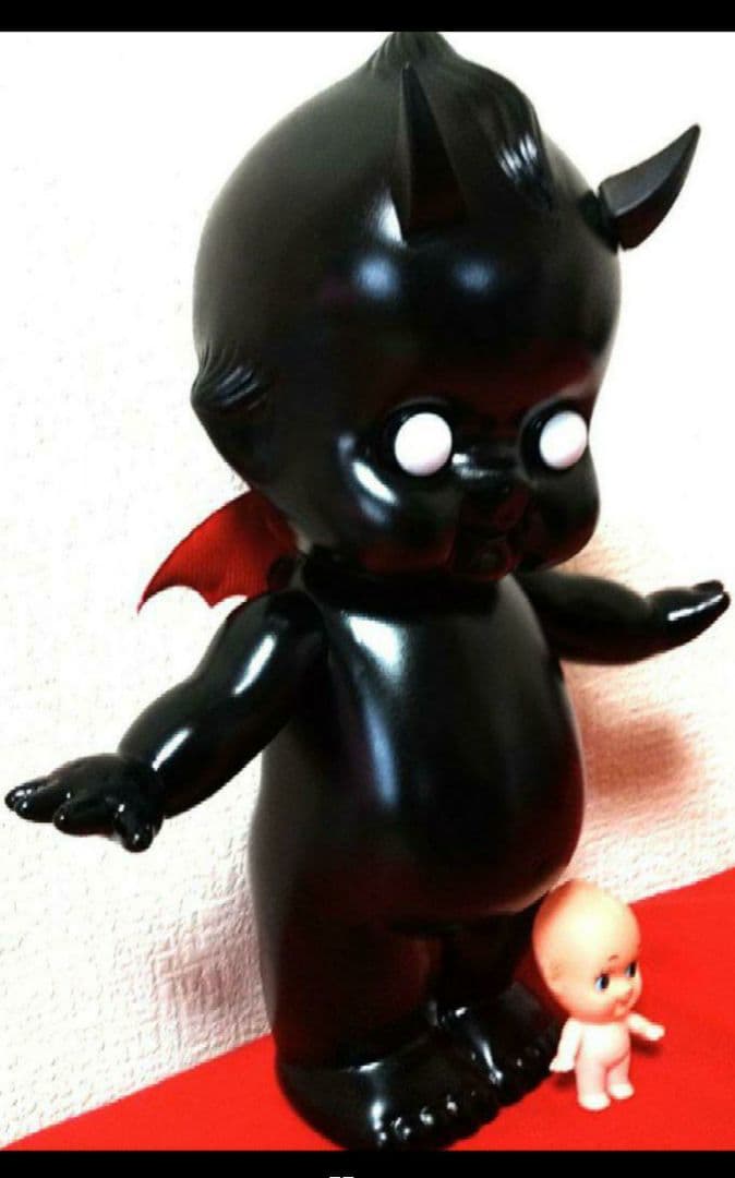 大きいホラー人形 赤い翼の悪魔坊や 大きい人形  フィギュア キューピー人形