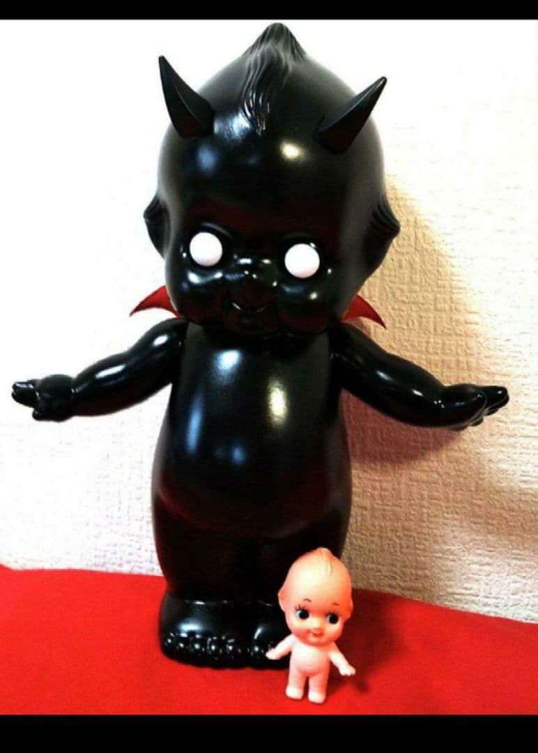 大きいホラー人形 赤い翼の悪魔坊や 大きい人形  フィギュア キューピー人形