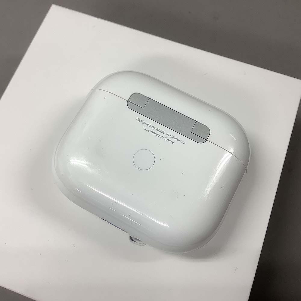 Apple AirPods MME73J/A 第3世代 ワイヤレスイヤホン