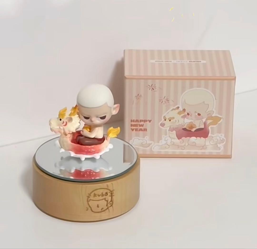 POPMART KUBO 新年限定フィギュア（龍）