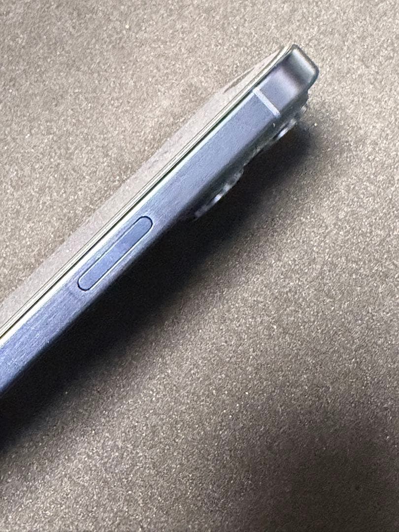 美品！iPhone 15Pro 256g SIMフリー ブルーチタニウム