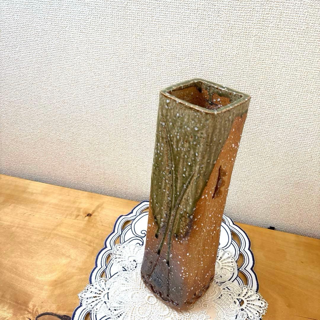 【木箱付き・未使用に近い】信楽焼 兼山造 高さ36cm 角型花瓶　高級感　逸品