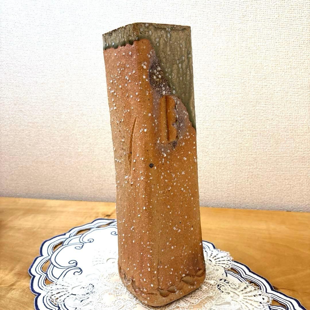 【木箱付き・未使用に近い】信楽焼 兼山造 高さ36cm 角型花瓶　高級感　逸品