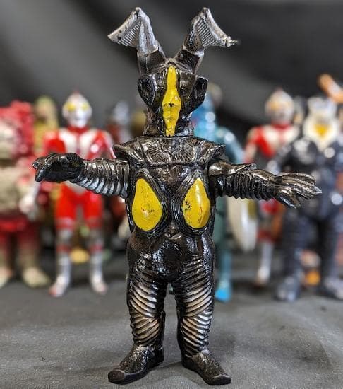 ウルトラＱ・ウルトラマン＆登場怪獣・宇宙人（バンダイ）ソフビ13体セット