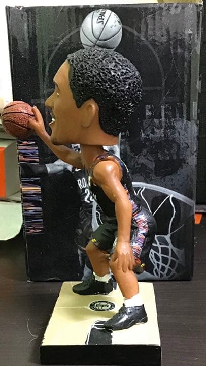 スポーツ選手 RONDAEHOLLIS-JEFFRSON