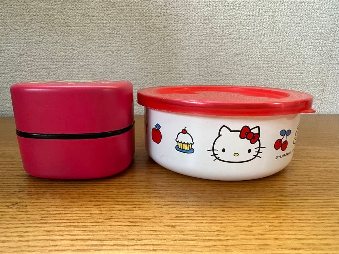 キティ、シナモロール、いちご柄　ホーローなど