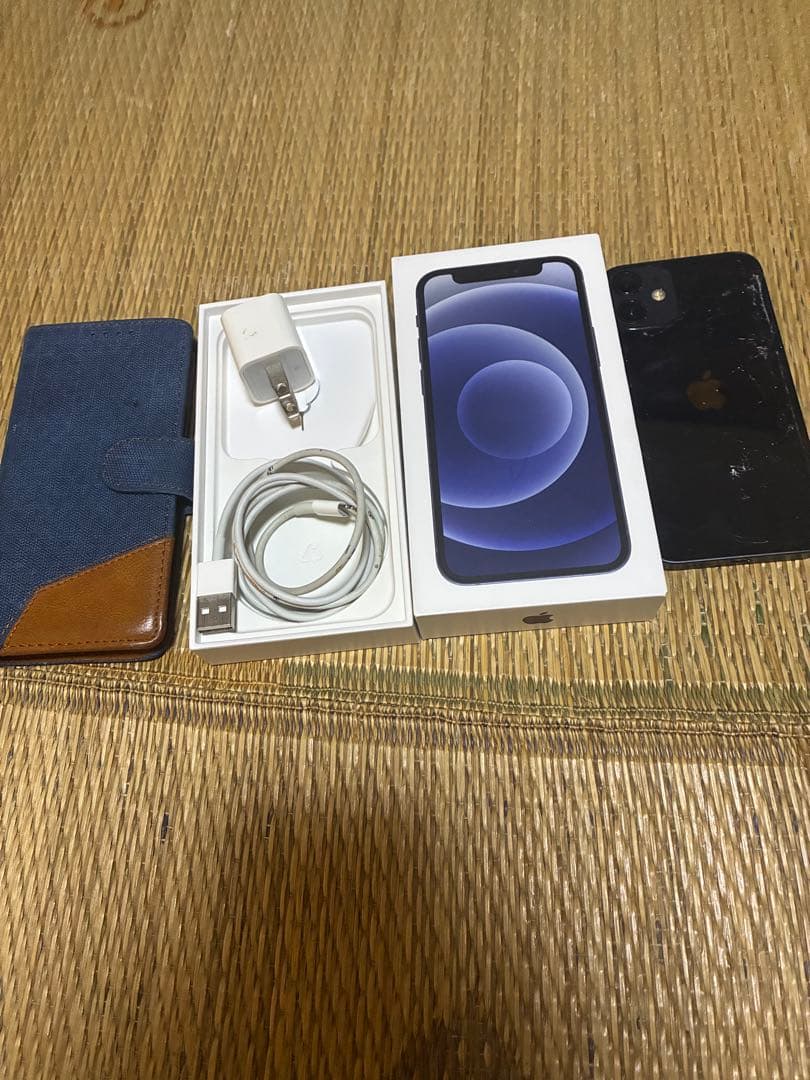 iPhone 12mini背面画面割れ有り