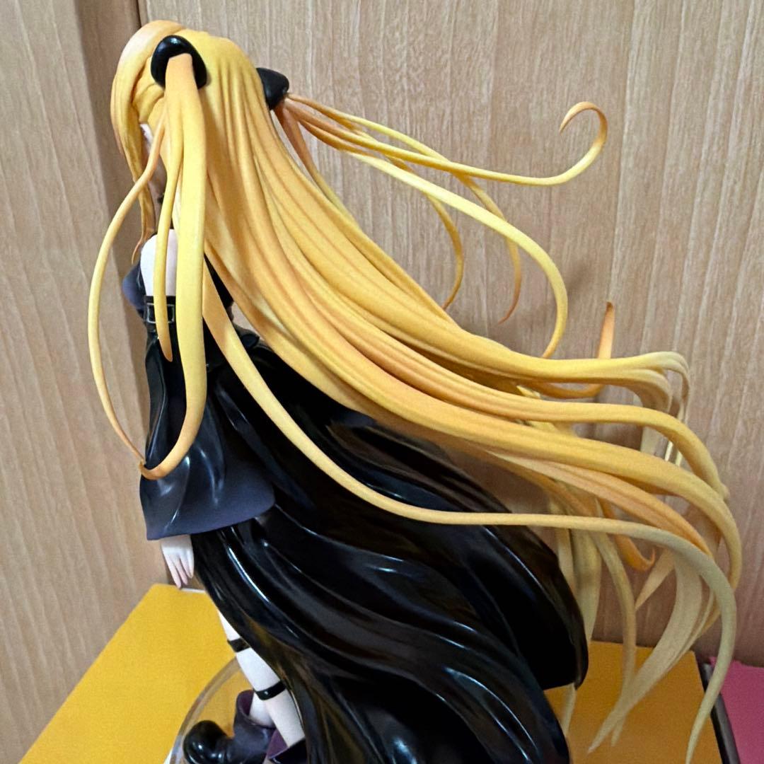 ユニオンクリエイティブ 金色の闇