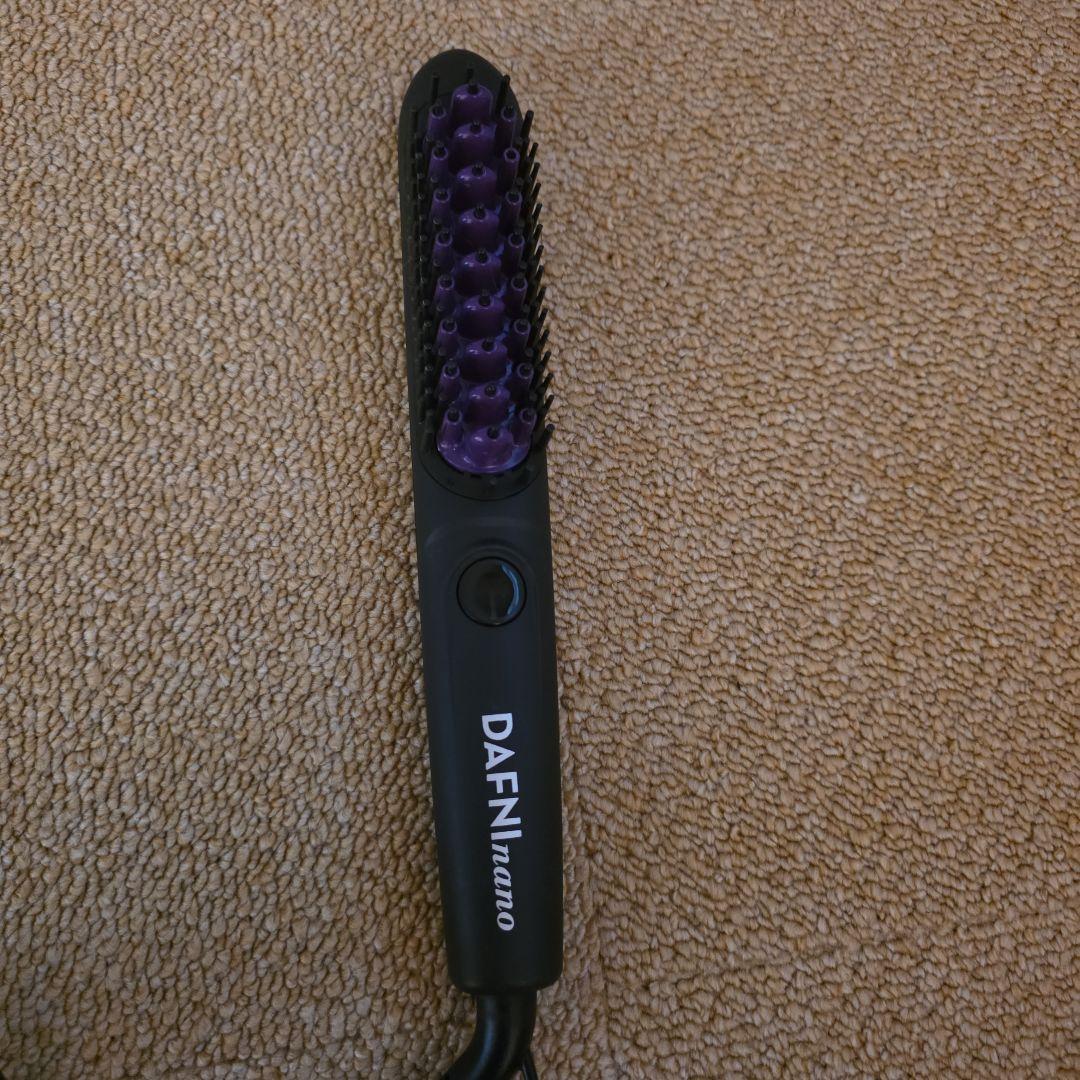 DAFNI nanoのブラシ型ヘアアイロン