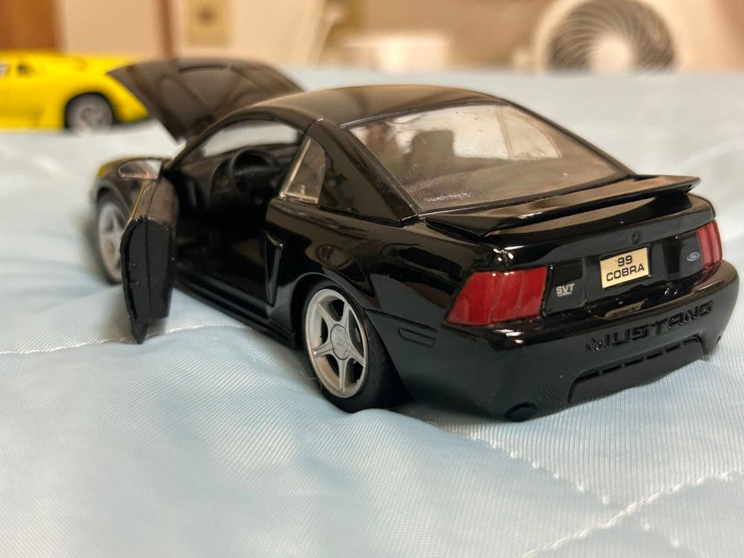 burago Maisto 1/24 ミニカー　フェラーリ　マスタング　