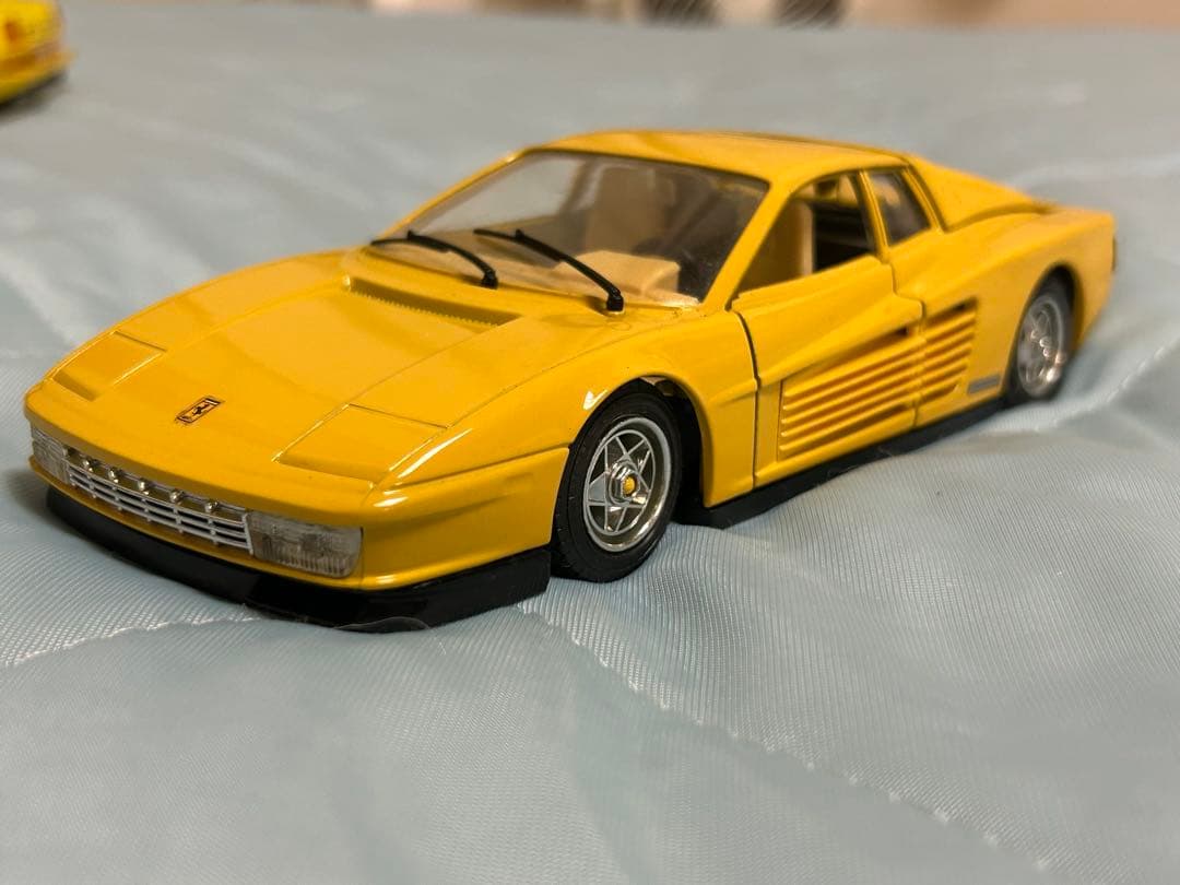 burago Maisto 1/24 ミニカー　フェラーリ　マスタング　