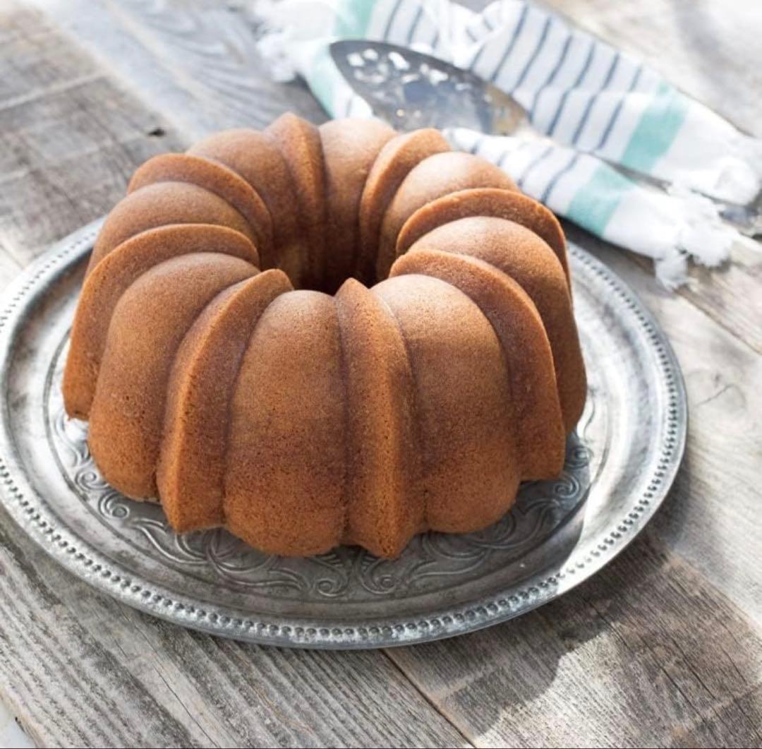 Nordic Ware 円形ケーキ型 25.9cm