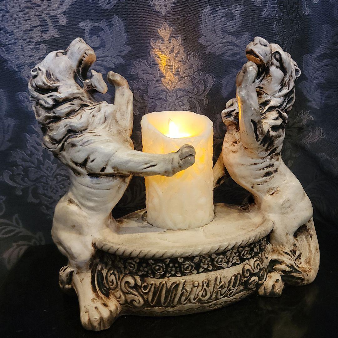 ヴィンテージ　ライオン彫刻の置物　 ウイスキーホルダー　酒台　インテリア　多用途