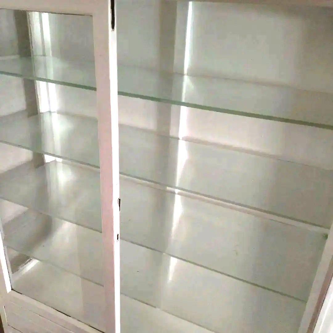 ケビント　薬品棚　棚　白 ビンテージ　ガラスショーケース アンティーク　希少