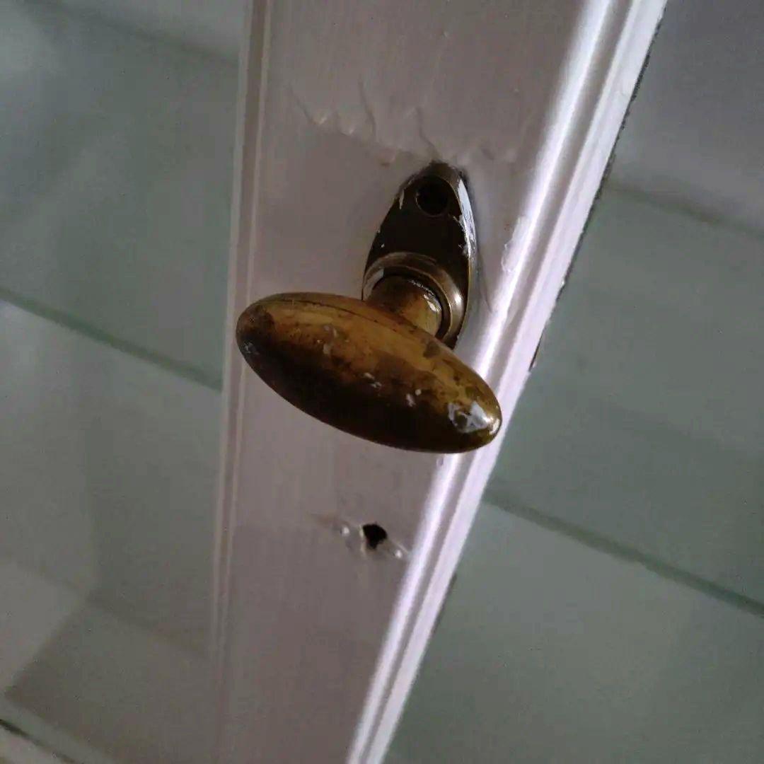 ケビント　薬品棚　棚　白 ビンテージ　ガラスショーケース アンティーク　希少