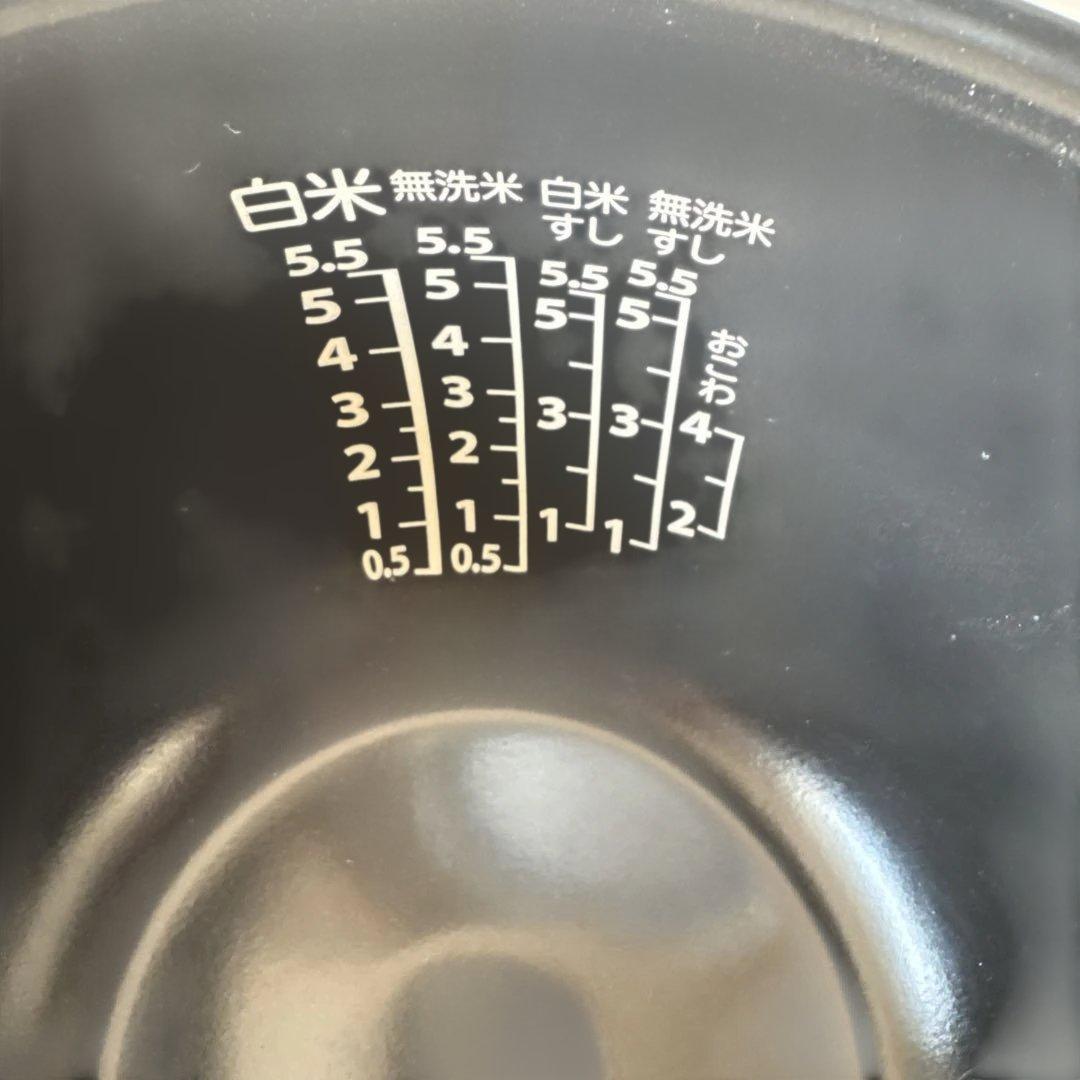 炊飯器　TOSHIBA RC-10HW 5.5合