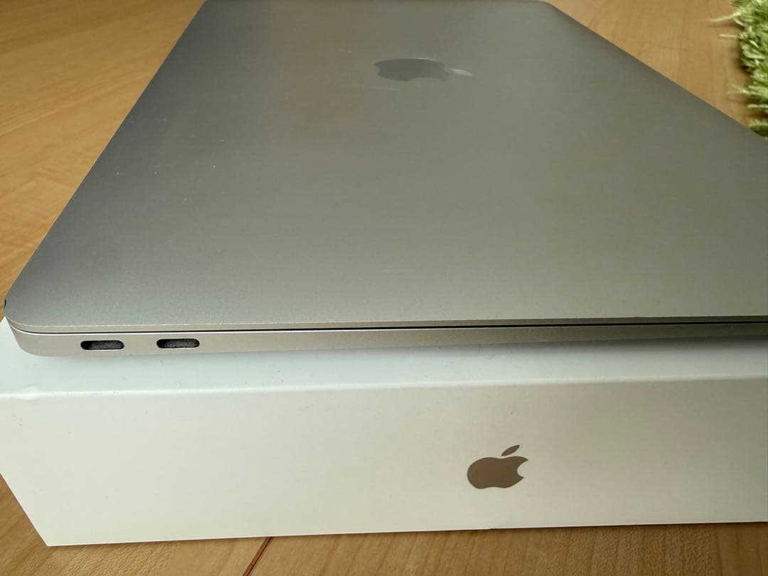 MacBook Air M1 シルバー 本体