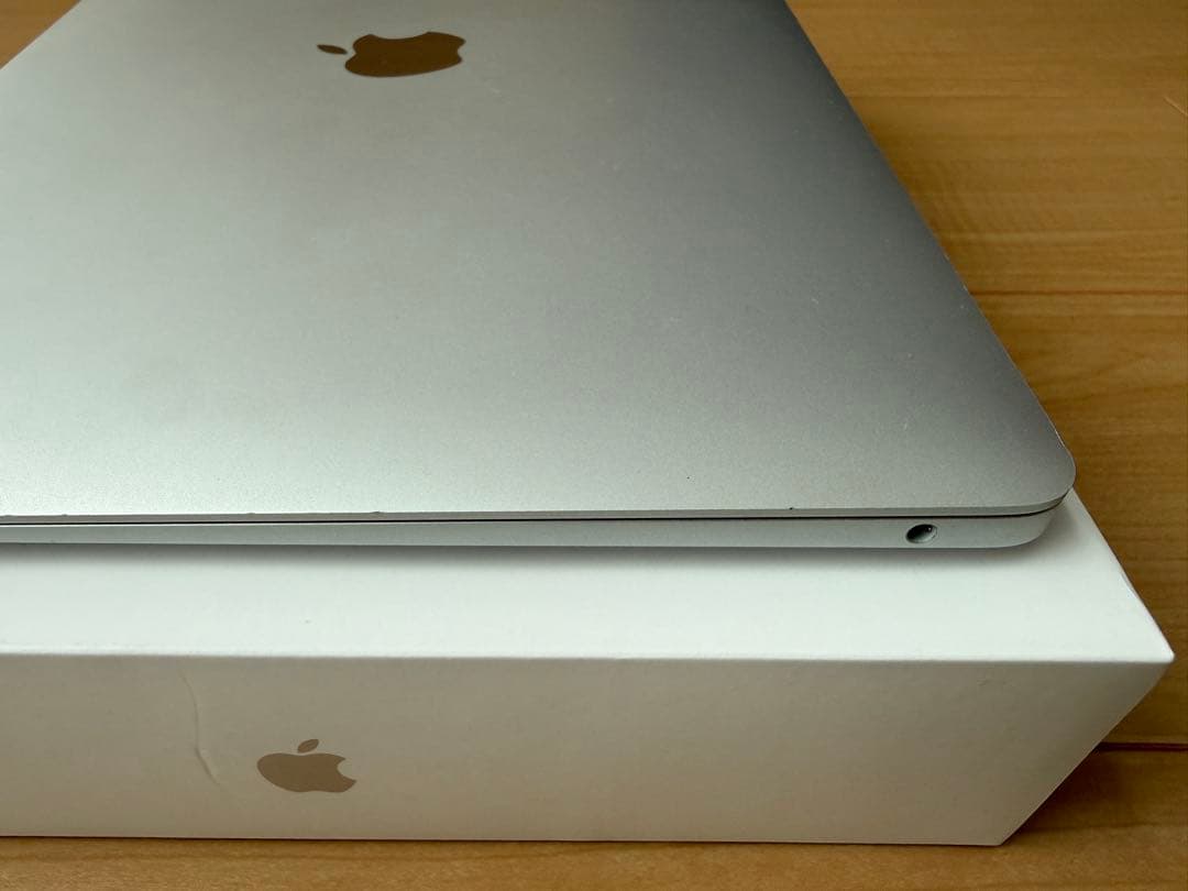 MacBook Air M1 シルバー 本体