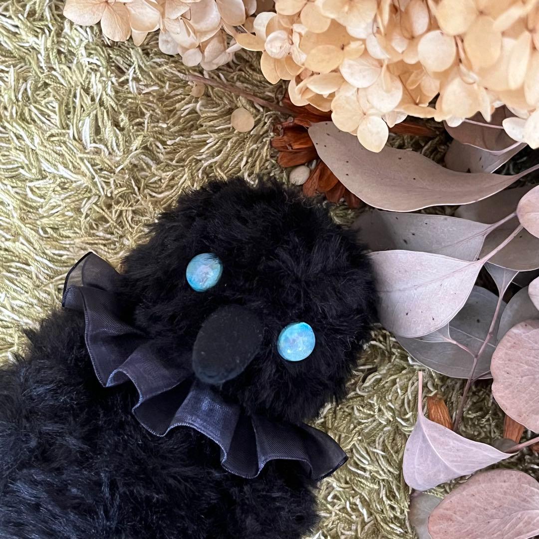 【即購入可】硝子の瞳をもつ　小さなカラスのあみぐるみ　カラス　鳥　ぬいぐるみ