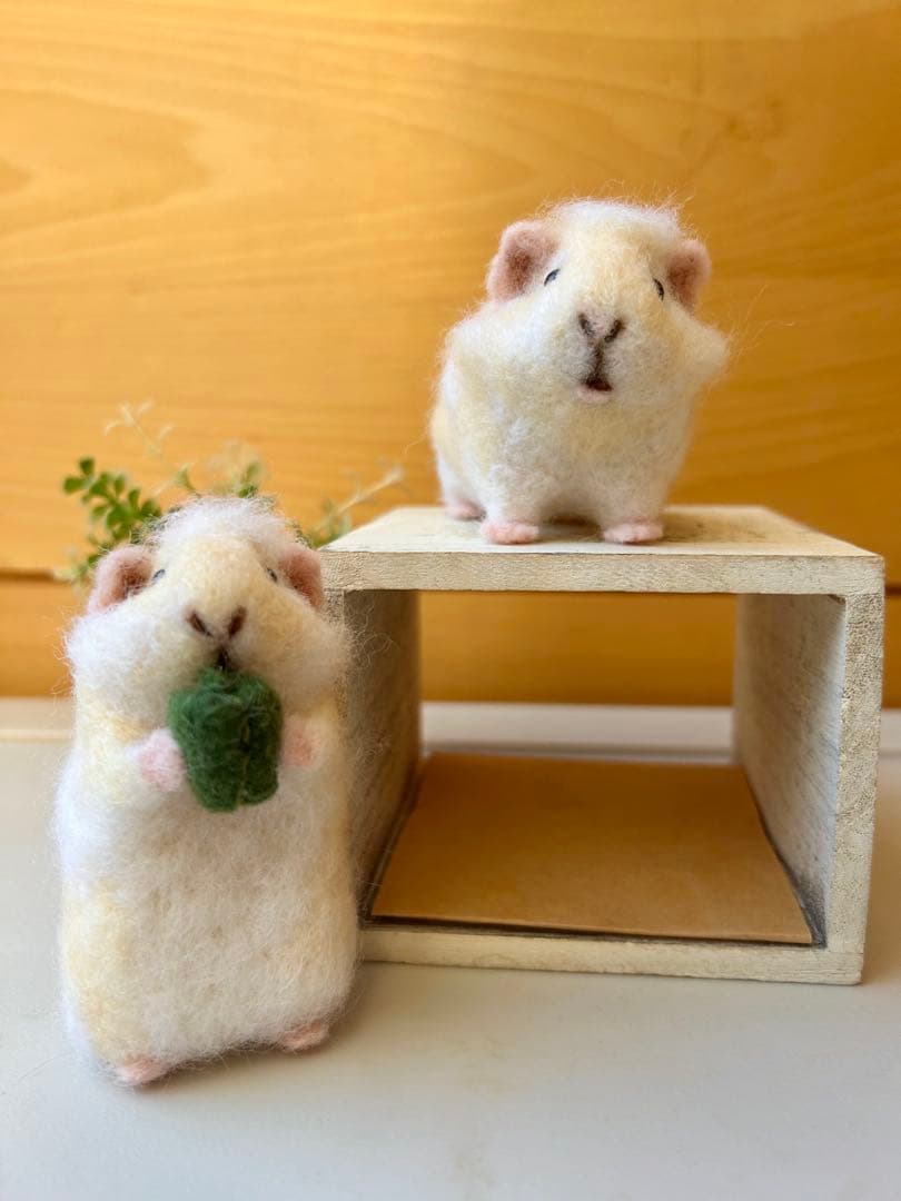 i am you♪モルモットちゃん2ポーズ 羊毛フェルト ハンドメイド