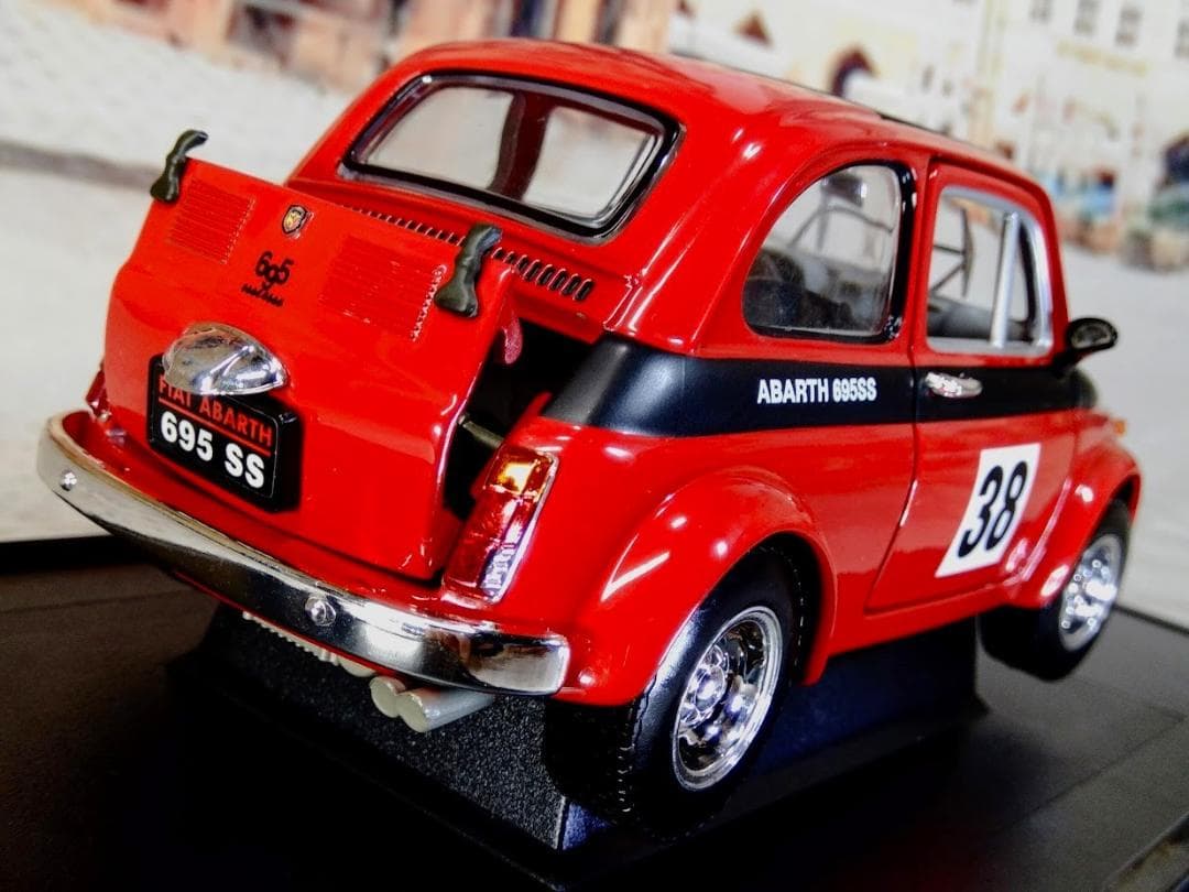 1/18 ロードシグネチャー 1963 フィアット アバルト 695SS