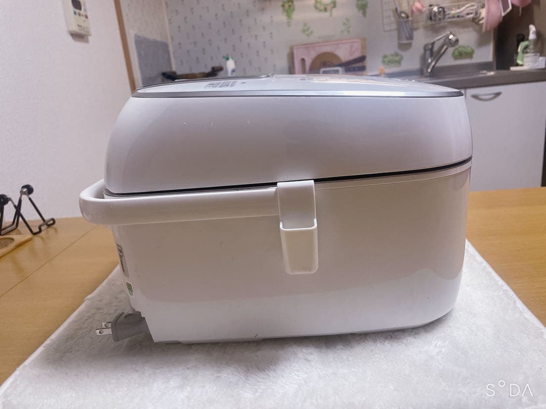 パナソニック 2019 年製SR-PW108 可変圧力IHジャー炊飯器