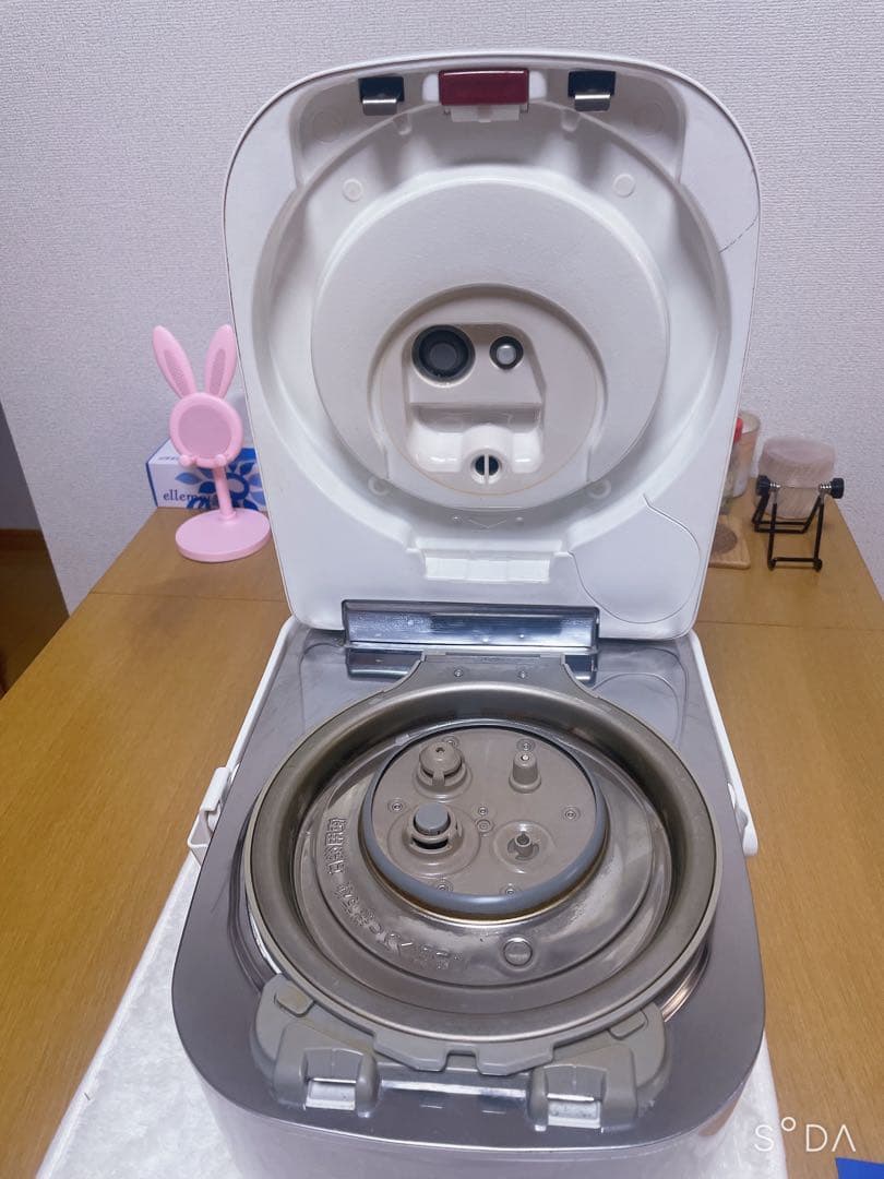 パナソニック 2019 年製SR-PW108 可変圧力IHジャー炊飯器