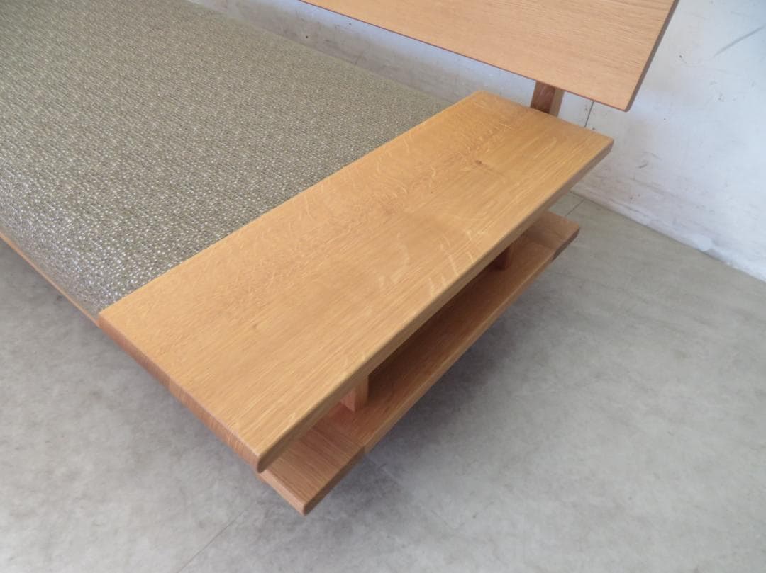展示品■飛騨産業■キツツキ■26万～■森のことば■2人掛けソファ■節入り■オーク