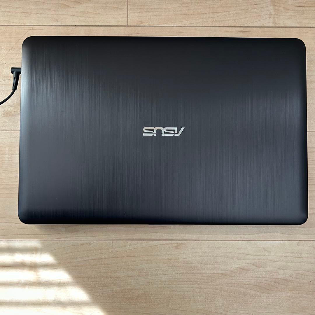 【完備品・美品】ASUS ノートパソコン K540L Core i3 / 箱付き