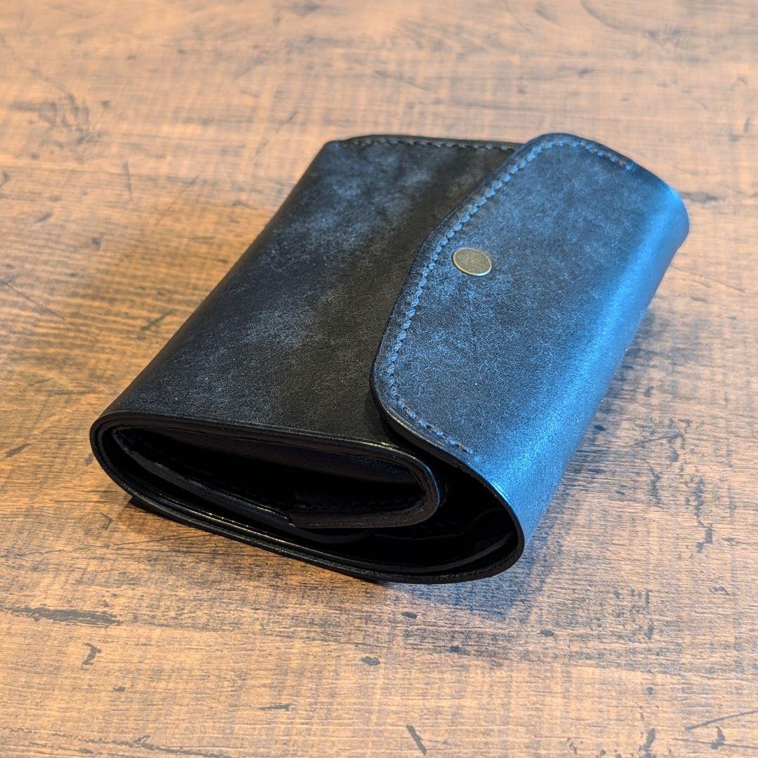 黒 本革 二つ折り財布 — イタリアンレザーマルゴー