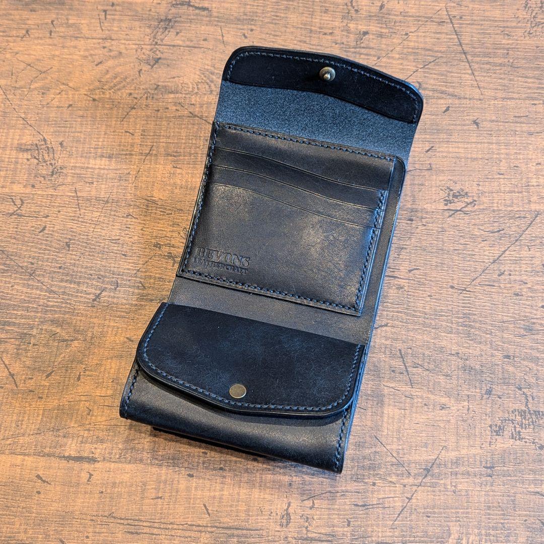 黒 本革 二つ折り財布 — イタリアンレザーマルゴー