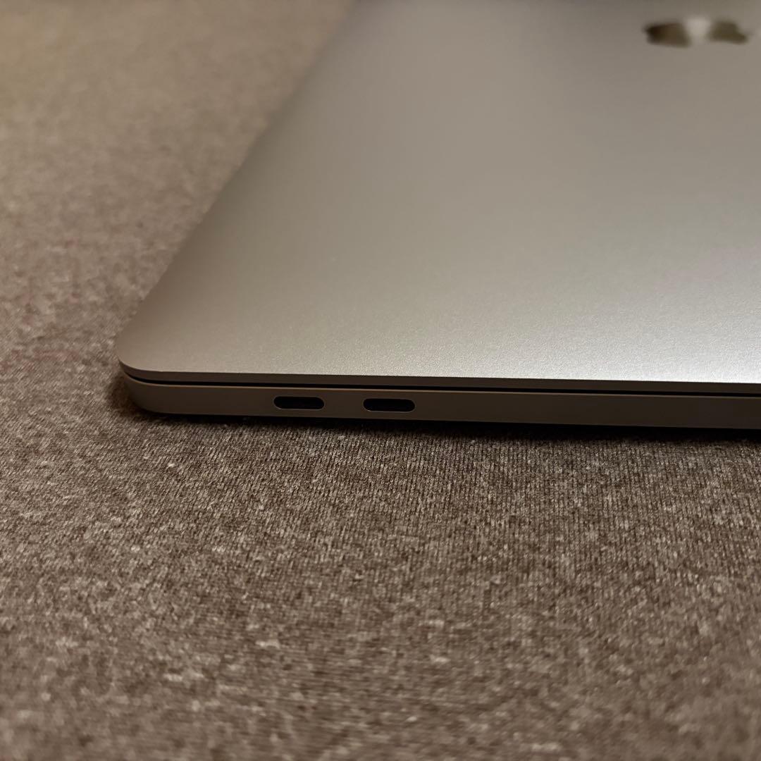 Apple MacBook Pro 16インチ USキーボード 5600M