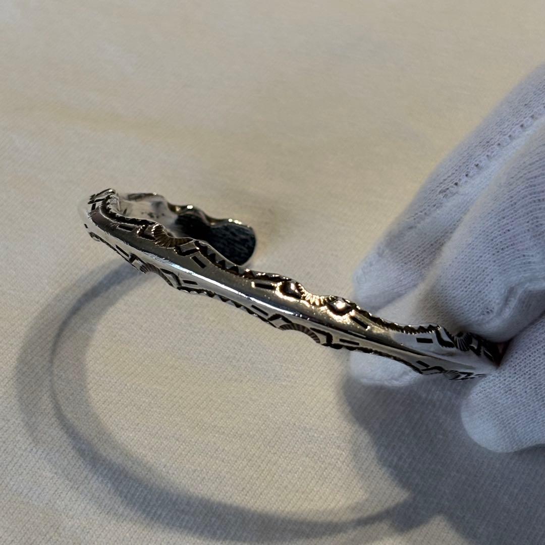 レイアダカイ シルバー バングル ナバホ族 インディアンジュエリー