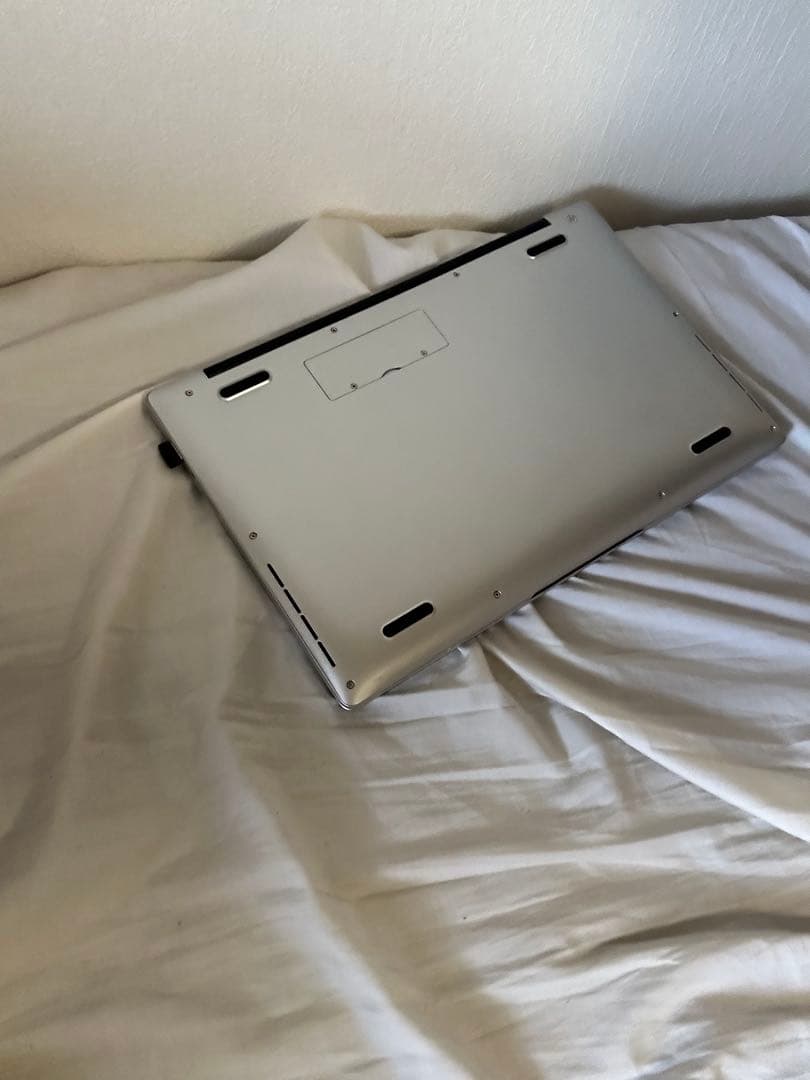 ノートPC 13インチ SSD700GB 高速起動 シルバー Windows