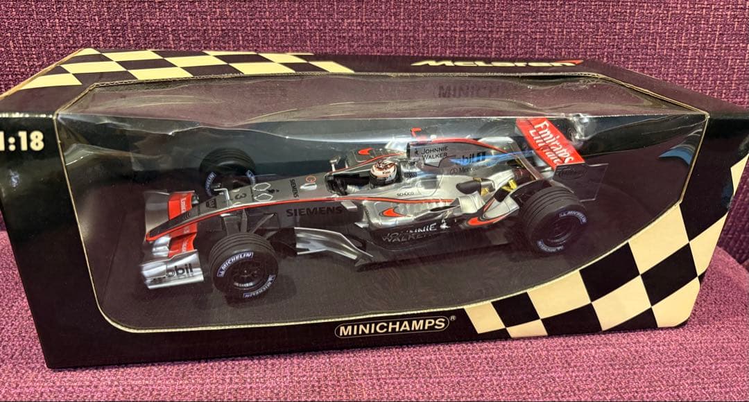 PMA 1/18 マクラーレン メルセデス MP4-21 K.ライコネン2006