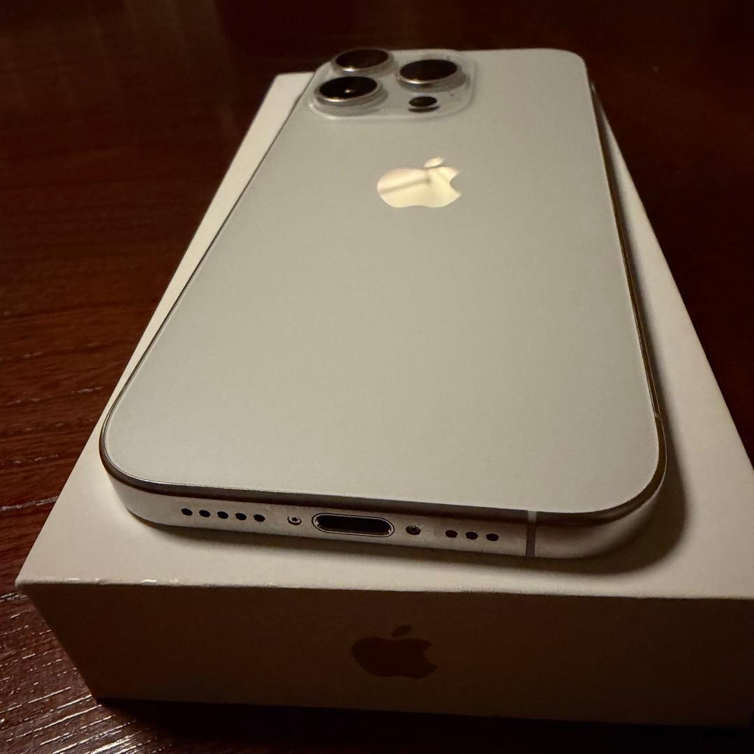 Apple iPhone 15Pro 128GB SIMフリー ホワイト