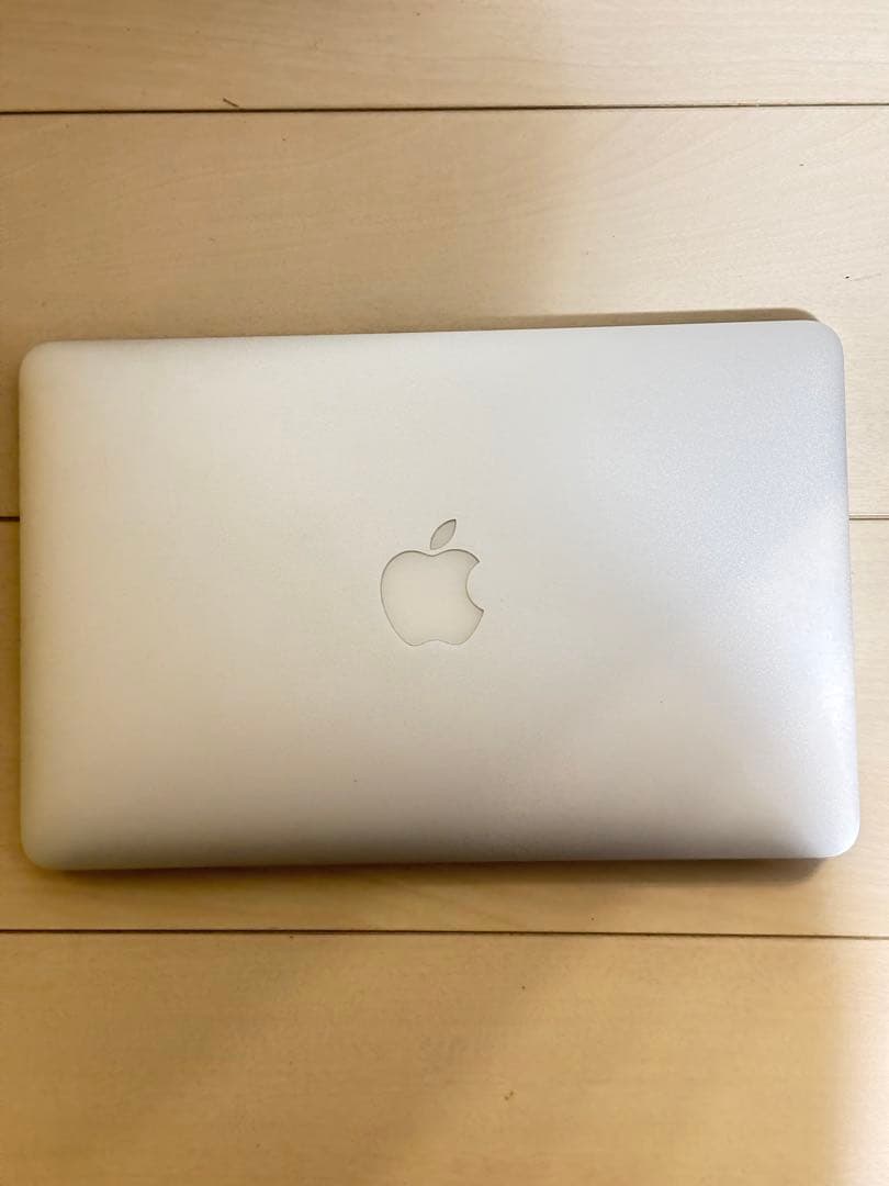 MacBook Air シルバー2015 11インチ　4GB