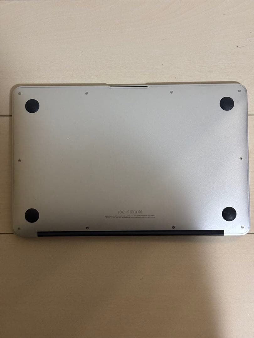 MacBook Air シルバー2015 11インチ　4GB