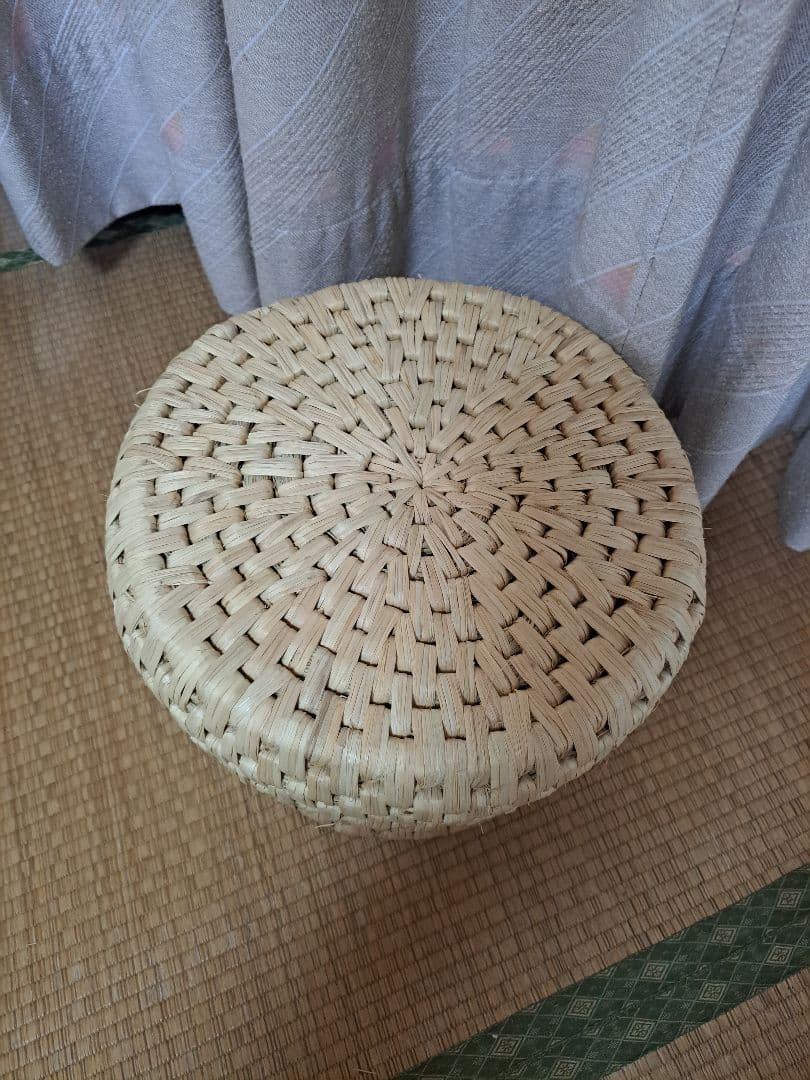 藁いずみ(稲わら製品)、飯櫃入れ　a.サイズ、➀タイプ　作品no.97