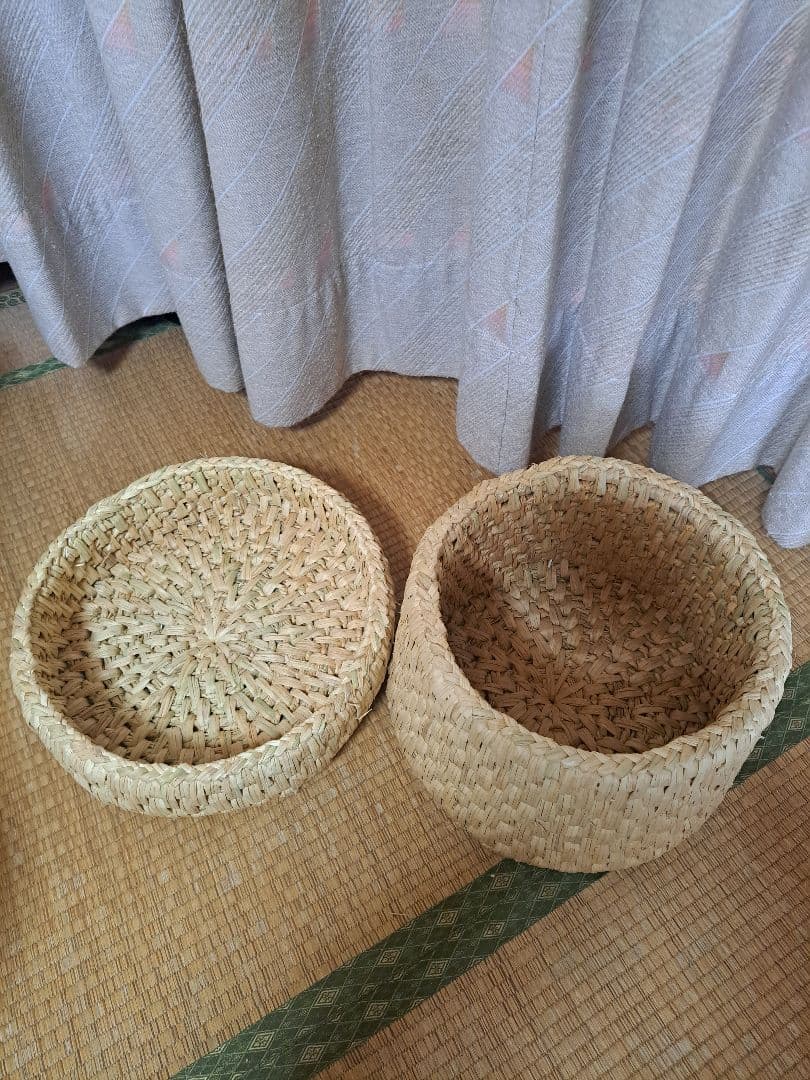 藁いずみ(稲わら製品)、飯櫃入れ　a.サイズ、➀タイプ　作品no.97