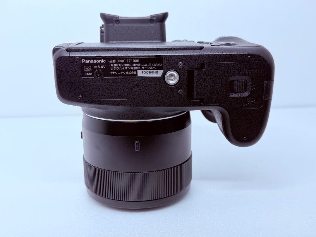 Panasonic DMC-FZ1000 4Kデジカメ 付属品充実