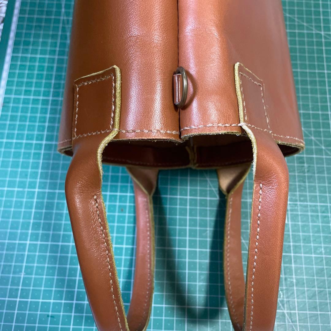 牛革トートバッグ　A４ファイルサイズ