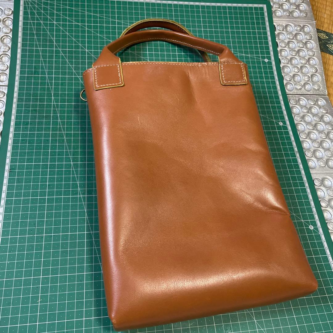 牛革トートバッグ　A４ファイルサイズ