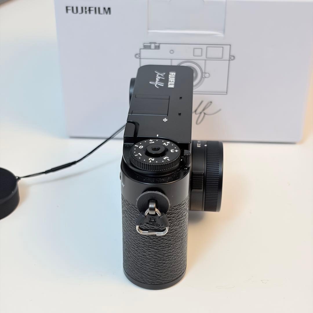 Fujifilm X half ブラック