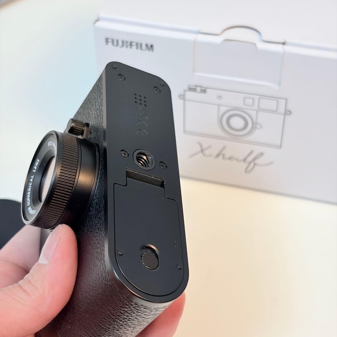 Fujifilm X half ブラック