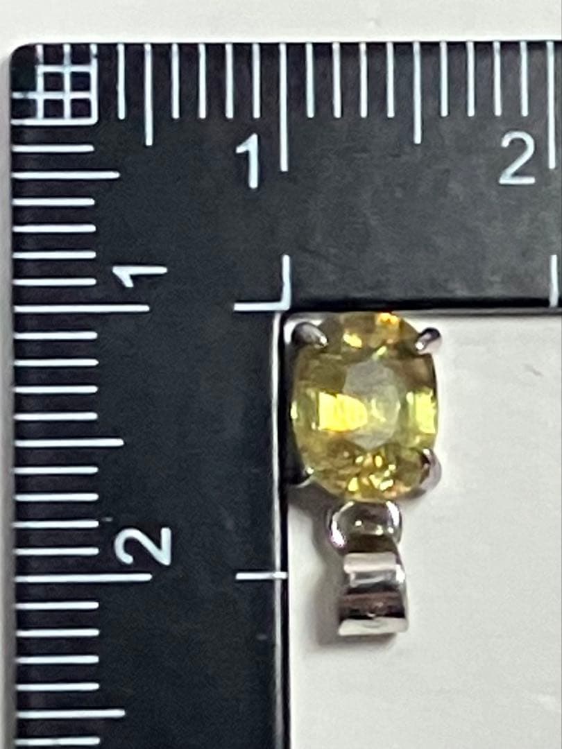 天然石　スフェーン使用ペンダントトップ　②