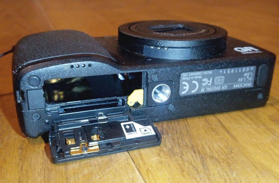 RICOH デジタルカメラ GR DIGITAL IV 175720 ※訳あり