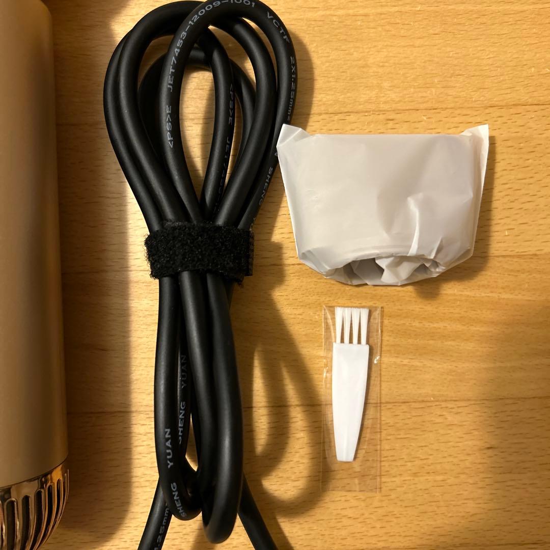 ME リカバリーエアプラス　ドライヤー　シャンパンゴールド