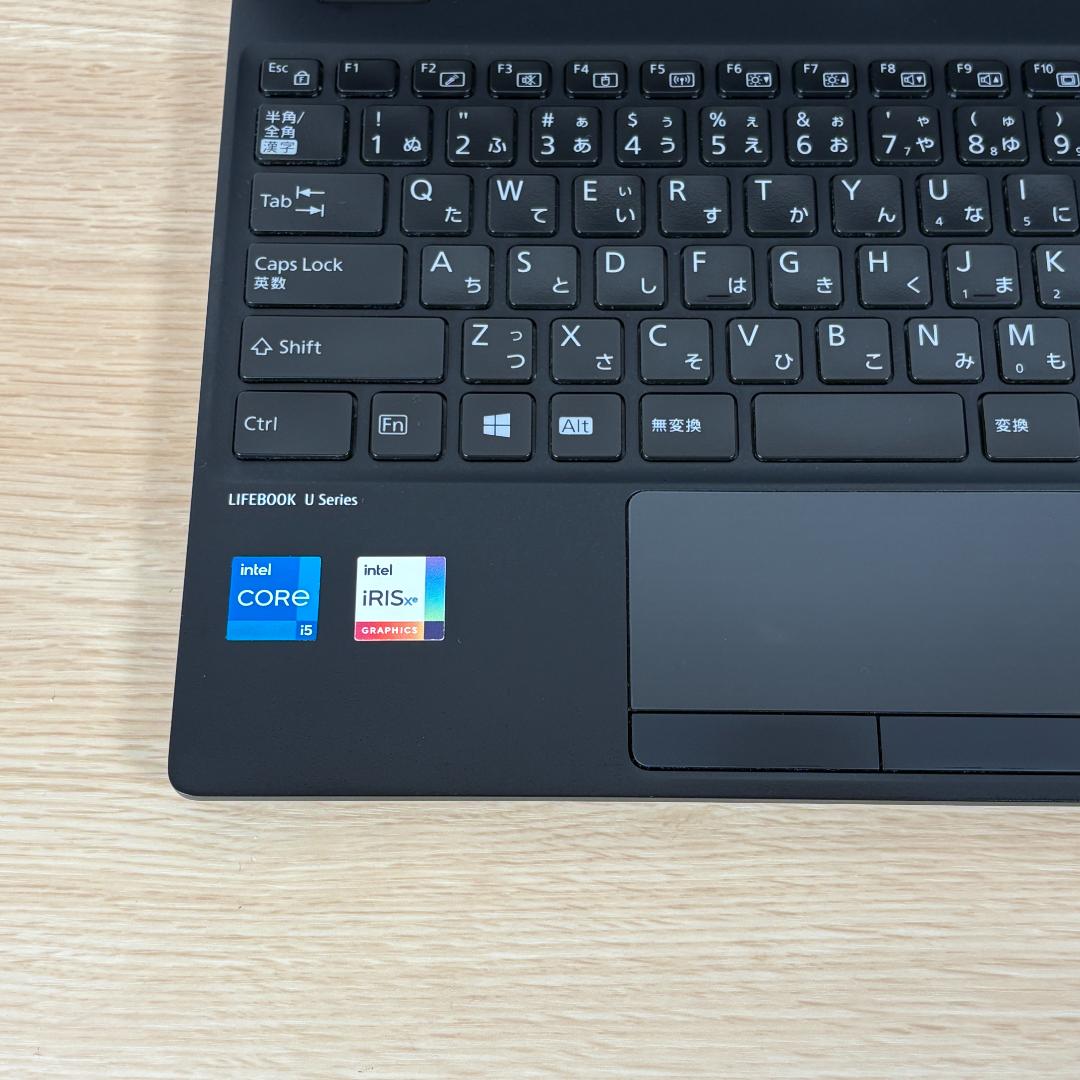 富士通　11世代i5　ノートパソコン　Windows11　SSD　オフィス　18