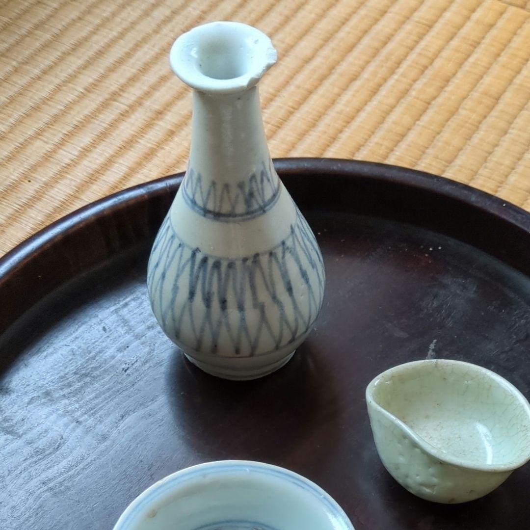 青いストライプ模様の陶器花瓶　骨董品　初期伊万里　徳利